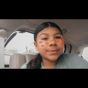 Meet your Posher, Amiah